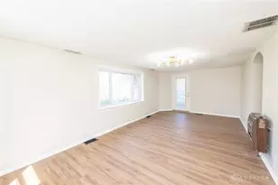 675 Wright St, Yellow Springs Vlg, OH 45387 - Photo 4