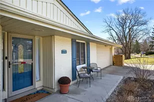 2292 Ivy Crest Dr, Bellbrook, OH 45305 - Photo 4