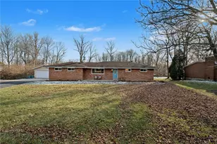 3436 S Dakar Dr, Beavercreek, OH 45431 - Photo 4