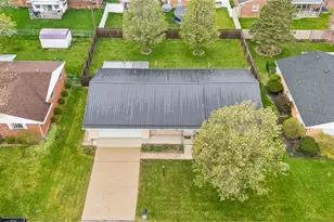 1344 Oaktree Dr, Greenville, OH 45331 - Photo 8