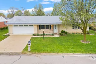 1344 Oaktree Dr, Greenville, OH 45331 - Photo 2