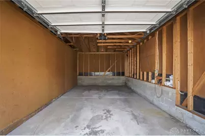 1823 Sheltering Tree Drive, West Carrollton, OH 45449 - Photo 44