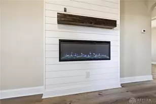 412 Cape Cod Dr, Springfield, OH 45505 - Photo 6