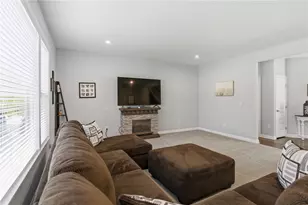 1267 Autumnview Dr, Batavia, OH 45103 - Photo 6