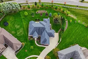 9440 Old Bridge Dr, Washington Twp, OH 45458 - Photo 4