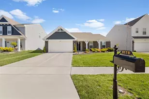 8178 Cherry Birch Dr, Tipp City, OH 45371 - Photo 2