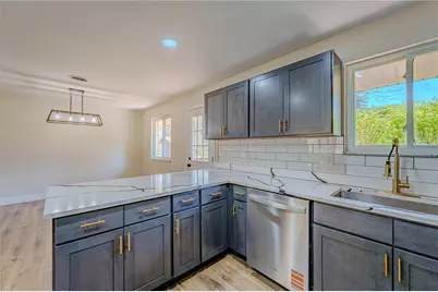 5640 Winshire Terrace, Sugarcreek Twp, OH 45440 - Photo 16