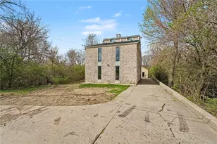 577 Shiloh Springs Rd, Harrison Twp, OH 45415 - Photo 2