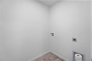 278 Quail Hollow Dr, Brookville, OH 45309 - Photo 16