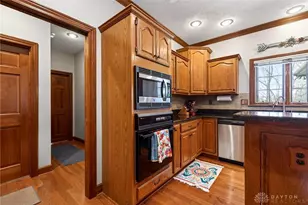 611 Southern Belle Blvd, Beavercreek, OH 45434 - Photo 14