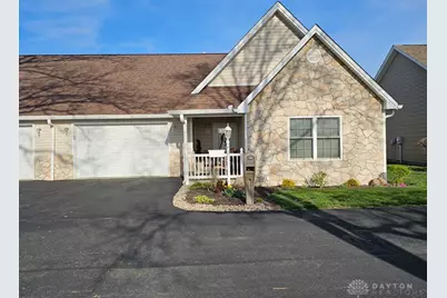 509 Golden Crossing #509, Eaton, OH 45320 - Photo 2