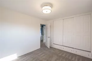 1030 Chateau Dr, Kettering, OH 45429 - Photo 16