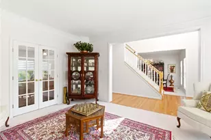 1922 Bellbrook Woods Ct, Bellbrook, OH 45305 - Photo 8