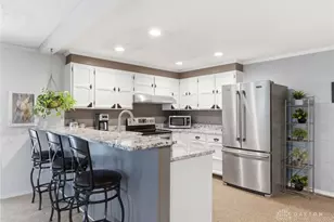 6630 Greenlee Ct, Huber Heights, OH 45424 - Photo 10