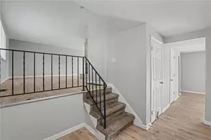4718 Belcourt Dr, Jefferson Twp, OH 45417 - Photo 4