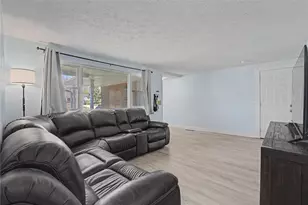 5944 Corsica Dr, Huber Heights, OH 45424 - Photo 2