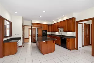 8470 Koster Ln, Washington Twp, OH 45458 - Photo 22