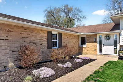 689 Chipplegate Drive, Centerville, OH 45459 - Photo 4