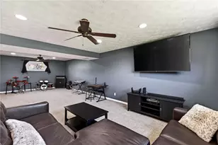 689 Chipplegate Dr, Centerville, OH 45459 - Photo 34