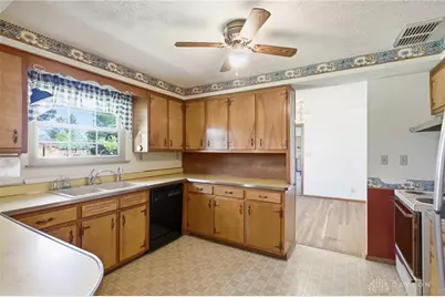 814 Wellington Drive, Springfield Twp, OH 45506 - Photo 16