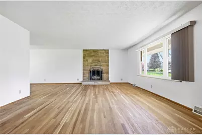 814 Wellington Drive, Springfield Twp, OH 45506 - Photo 6