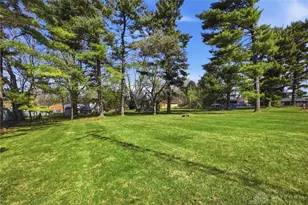 814 Wellington Dr, Springfield Twp, OH 45506 - Photo 46