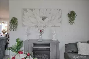 12218 Sandi Ln, Medway, OH 45341 - Photo 8