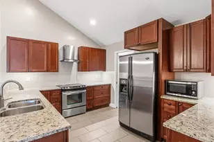 1500 Turnberry Village Dr, Washington Twp, OH 45458 - Photo 12