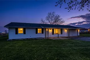 1171 N Sulphur Springs Rd, West Alexandria, OH 45381 - Photo 4