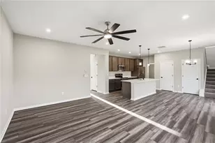 710 Deerhurst Dr, Vandalia, OH 45377 - Photo 8