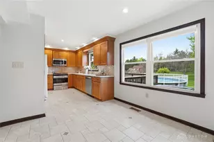 1650 E Slater Ct, Beavercreek Twp, OH 45385 - Photo 12