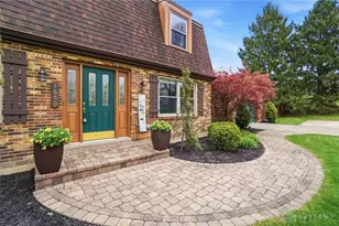 1650 E Slater Ct, Beavercreek Twp, OH 45385 - Photo 2