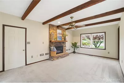 1650 E Slater Court, Beavercreek Twp, OH 45385 - Photo 4