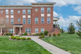 407 Brownstone Row, Springboro, OH 45066 - Photo 2