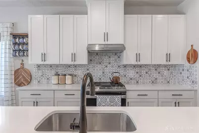 2060 Nathanial Greene Drive, Beavercreek Twp, OH 45434 - Photo 10