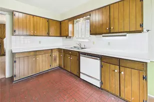 239 Hickory Dr, Greenville, OH 45331 - Photo 6