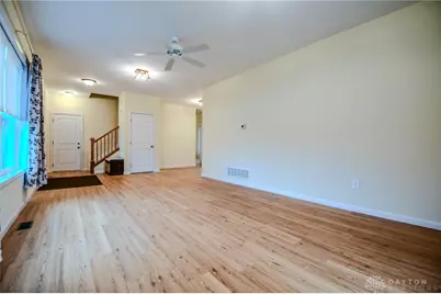 4487 Straight Arrow Rd, Beavercreek, OH 45430 - Photo 6