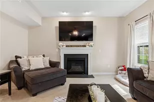 9755 Crooked Creek Dr, Clear Creek Township, OH 45458 - Photo 12