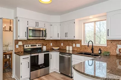 5429 Brigade Court, Green Township, OH 45239 - Photo 10