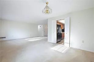 7850 Rain Tree Rd, Centerville, OH 45459 - Photo 6