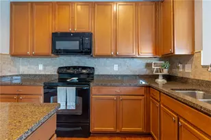 1919 Daffodil Dr, Beavercreek Twp, OH 45385 - Photo 14