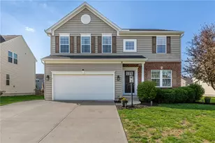 1919 Daffodil Dr, Beavercreek Twp, OH 45385 - Photo 2