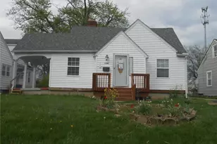 2055 Parkhill Dr, Dayton, OH 45406 - Photo 2