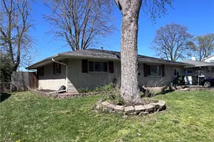 113 Savoy Ave, West Carrollton, OH 45449 - Photo 10