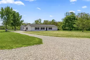 4590 Pyrmont Rd, Lewisburg, OH 45338 - Photo 2