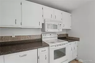 301 Porter Dr, Englewood, OH 45322 - Photo 16