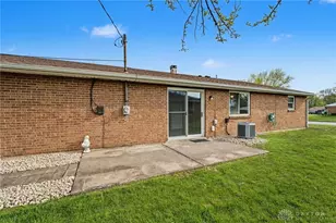 301 Porter Dr, Englewood, OH 45322 - Photo 44