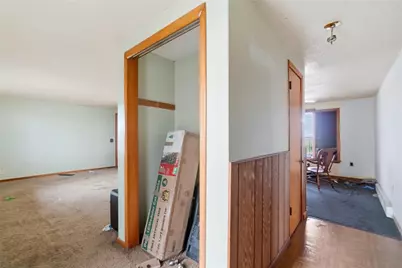 9750 Middle Point Road, Van Wert, OH 45863 - Photo 8