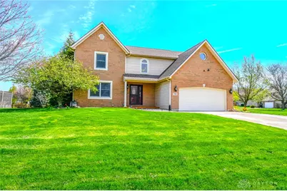 790 Chaucer Lane, Tipp City, OH 45371 - Photo 2