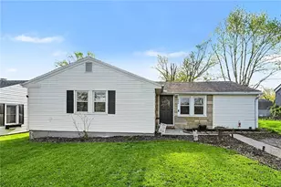 1864 Burrowes Blvd, Fairborn, OH 45324 - Photo 2